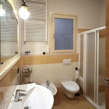Piazza Umberto I Apartment *