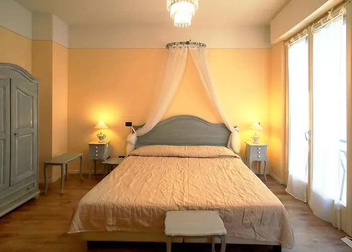 Piazza Umberto I Apartmán Torri Del Benaco